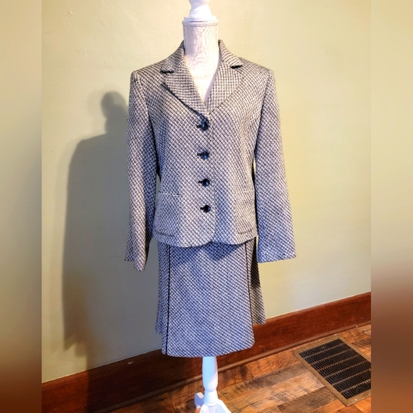 Norton McNaughton Dresses & Skirts - NWT Norton McNaughton Women's Skirt Suit  Black & White Tweed Career 14p j22